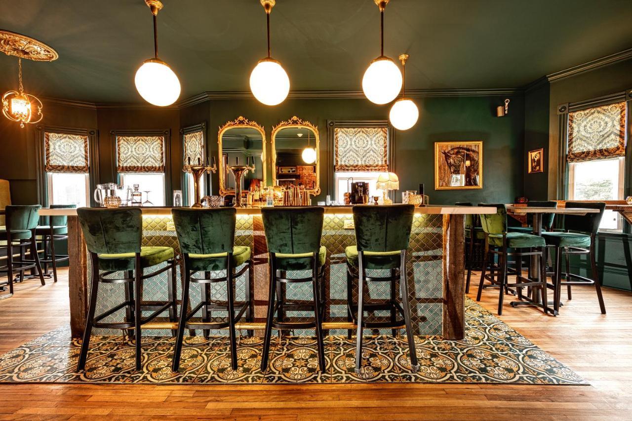 Slaymaker & Nichols Gastro House & Inn 夏洛特敦 外观 照片